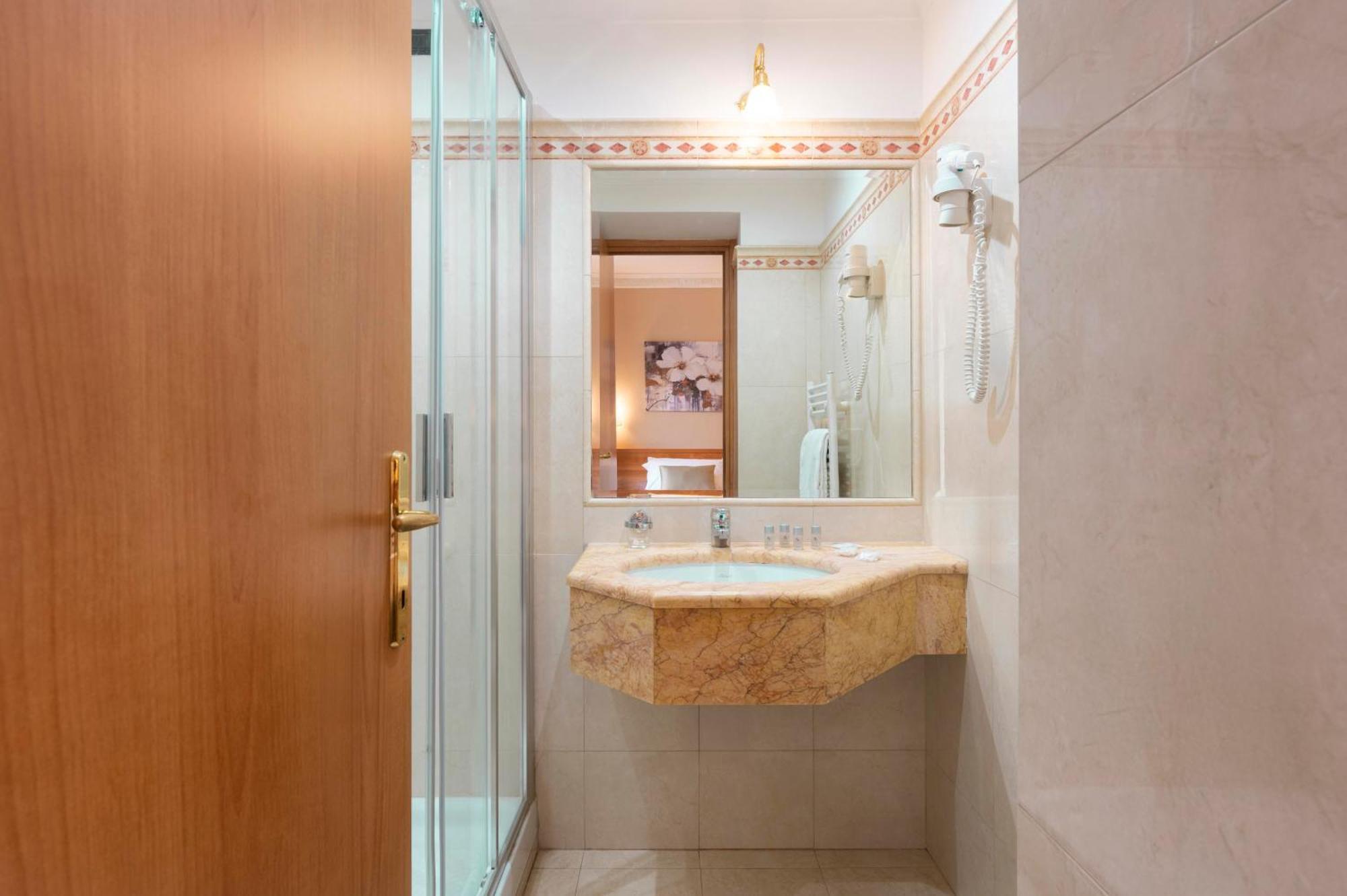 Hotel Magic Рим Екстериор снимка